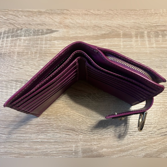 GUCCI Abbey GG Chishima Bifold Purple Leather Wallet - Picture 5 of 13
